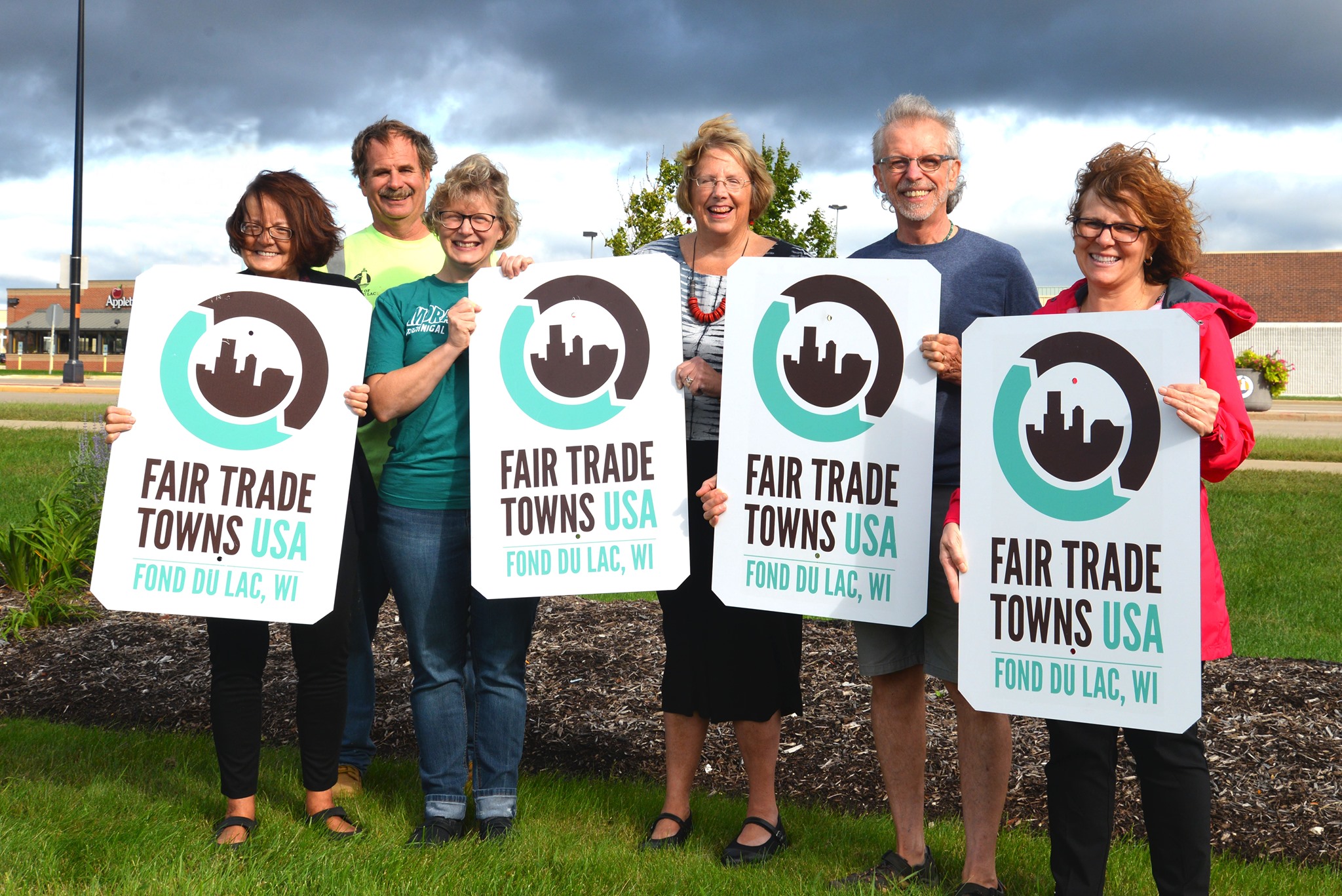 fond du lac fair trade signs